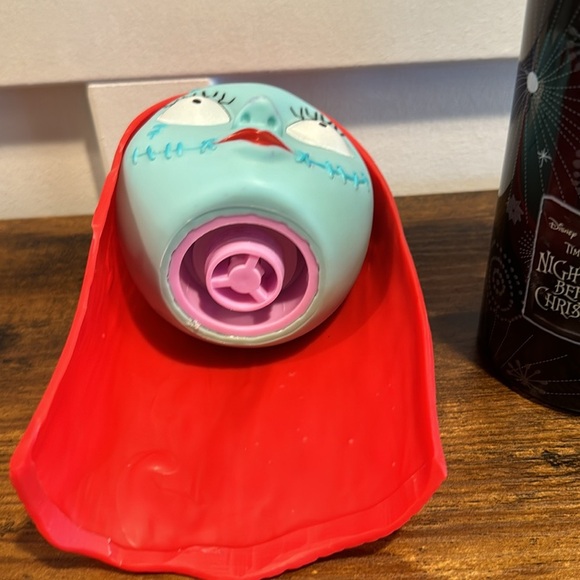 Disney Nightmare Before Christmas Sally Aluminum Water Bottle NEW - Picture 7 of 8